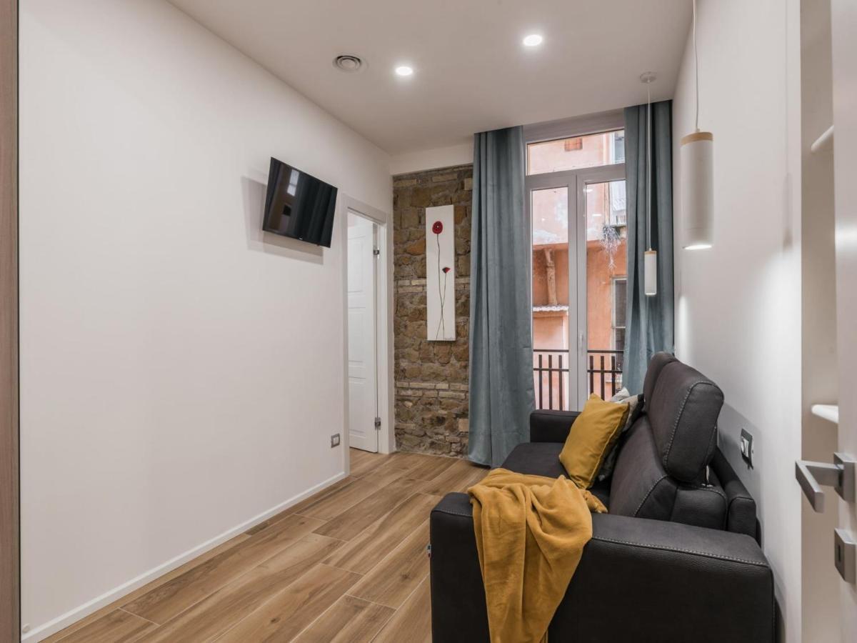 The Best Rent - Modern Three-Bedroom Apartment A Few Steps From The Colosseum Kültér fotó
