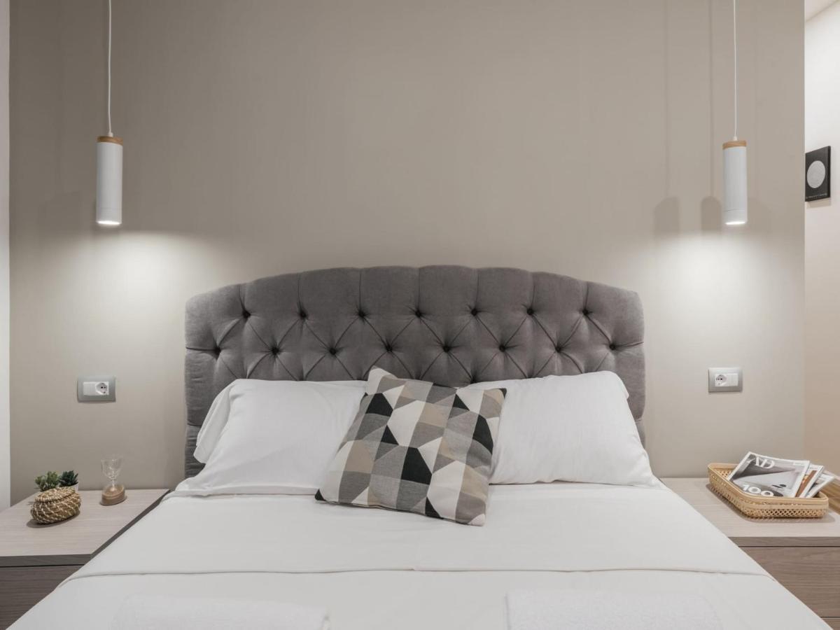 The Best Rent - Modern Three-Bedroom Apartment A Few Steps From The Colosseum Kültér fotó